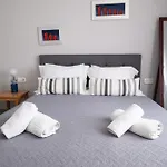 Luxury Spacious Apartment In The Heart Of The City