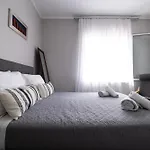 Luxury Spacious Apartment In The Heart Of The City